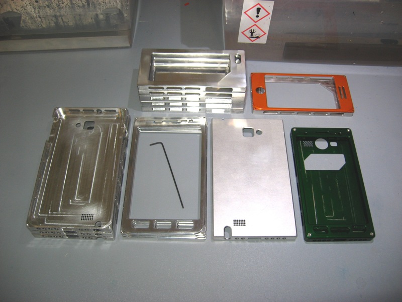 coque-aluminium-smartphone-c2-industrie-6